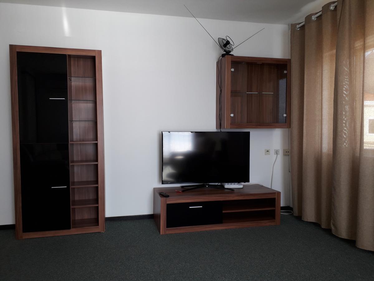 Apartments And Rooms Haludovo - Ribarsko Selo Malinska Exterior foto